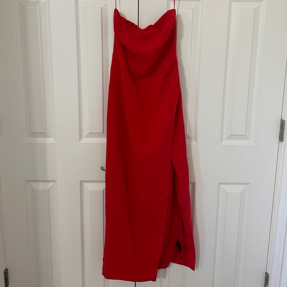 Red Vici strapless midi cocktail dress - Picture 3 of 6